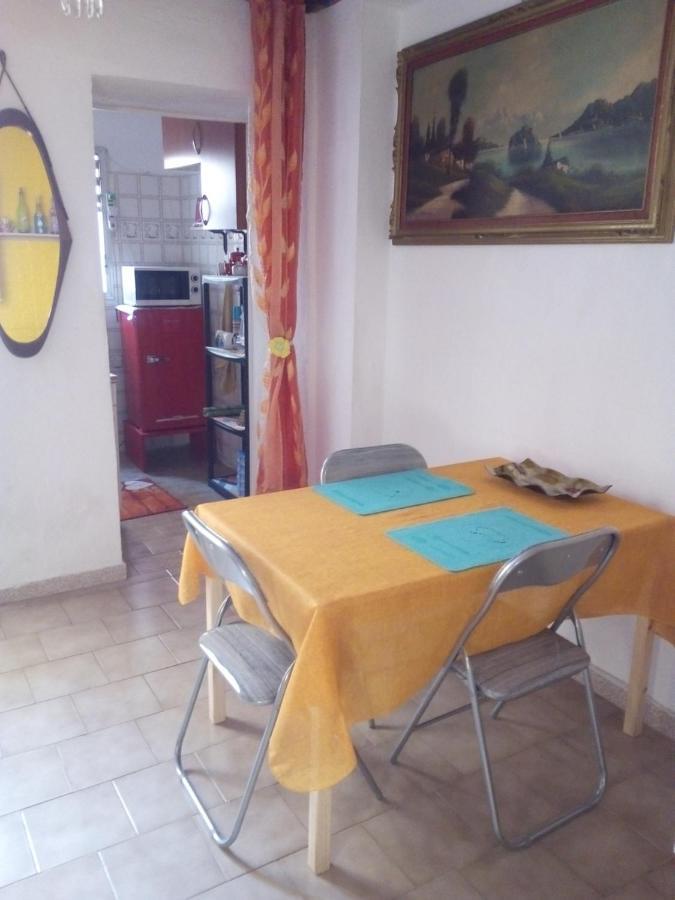 Al Mare, Al Sole, Si', Ma Nella Casa Del Minatore Buggerru Eksteriør billede