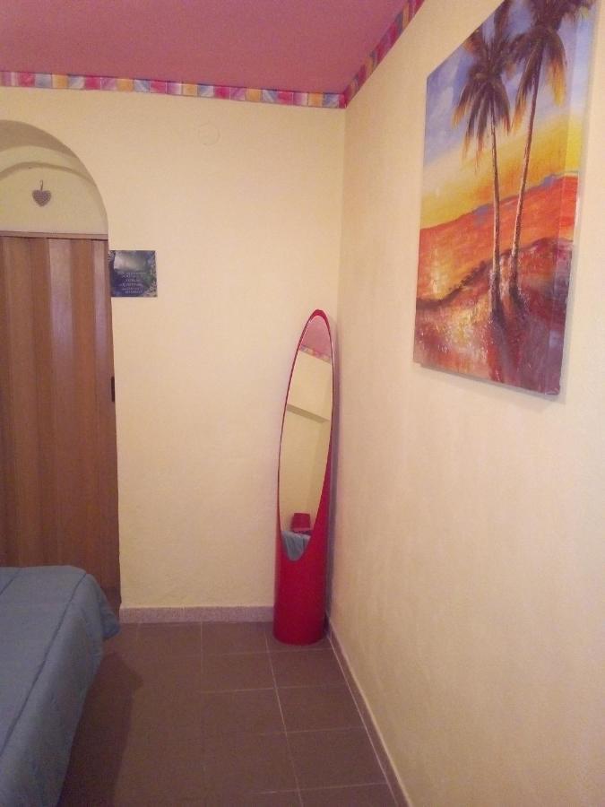 Al Mare, Al Sole, Si', Ma Nella Casa Del Minatore Buggerru Eksteriør billede