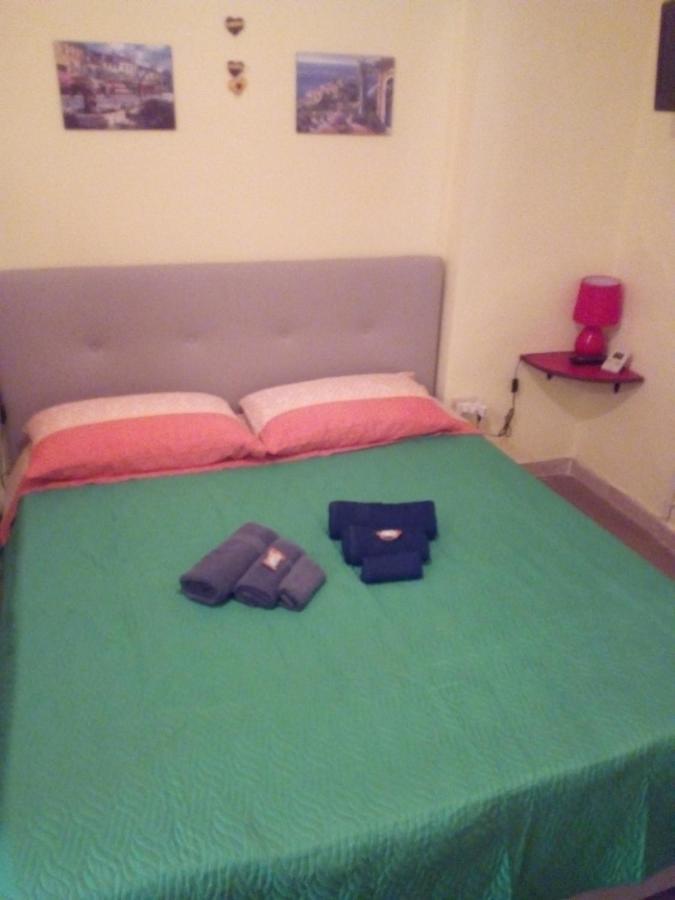 Al Mare, Al Sole, Si', Ma Nella Casa Del Minatore Buggerru Eksteriør billede