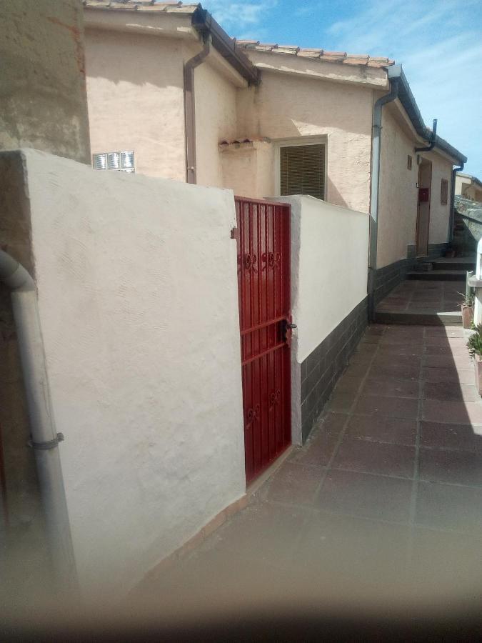 Al Mare, Al Sole, Si', Ma Nella Casa Del Minatore Buggerru Eksteriør billede