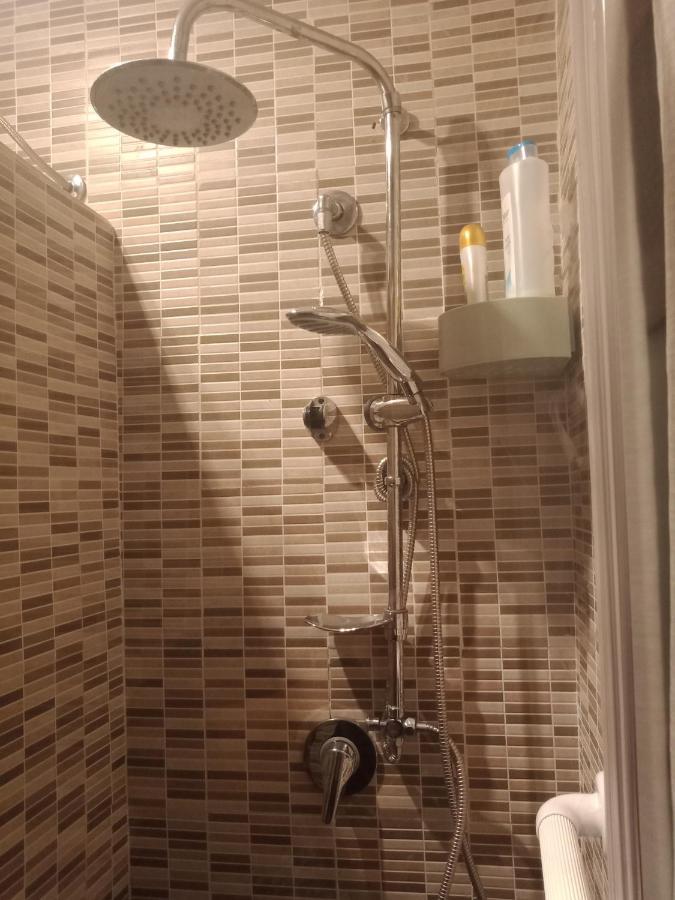 Al Mare, Al Sole, Si', Ma Nella Casa Del Minatore Buggerru Eksteriør billede
