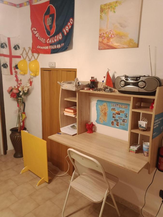 Al Mare, Al Sole, Si', Ma Nella Casa Del Minatore Buggerru Eksteriør billede